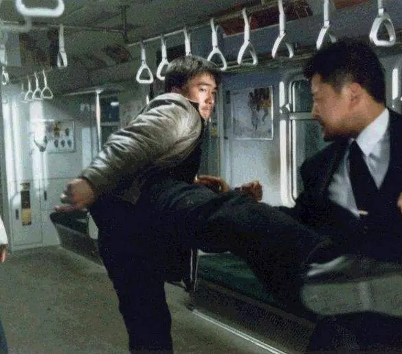 Метро (2003) через торрент бесплатно Метро (2003) фильм через торрент бесплатно