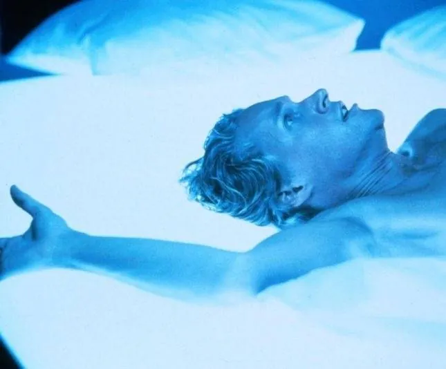 Под покровом ночи (1990) через торрент скачать Под покровом ночи (1990) фильм через торрент скачать