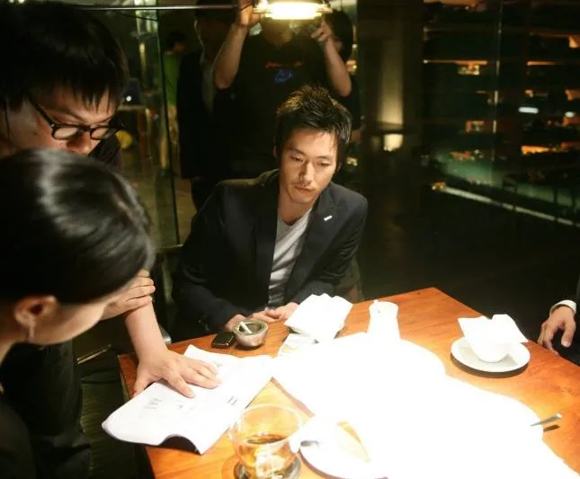 В поисках слона (2009) через торрент скачать В поисках слона (2009) фильм через торрент скачать