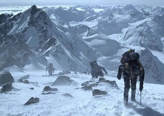 Гора-убийца (2011) через торрент бесплатно Гора-убийца (2011) фильм через торрент бесплатно