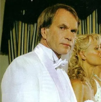 Мошенники (2005) через торрент скачать Мошенники (2005) сериал через торрент скачать