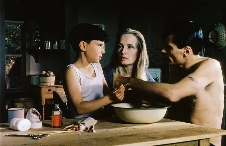 Отражающая кожа (1990) через торрент бесплатно Отражающая кожа (1990) фильм через торрент бесплатно