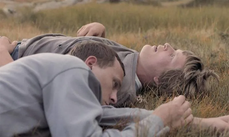 Полночный бегун (2018) через торрент бесплатно Полночный бегун (2018) фильм через торрент бесплатно