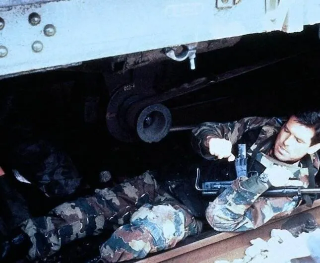 Поезд смерти (1992) в хорошем качестве через торрент Поезд смерти (1992) фильм в хорошем качестве через торрент