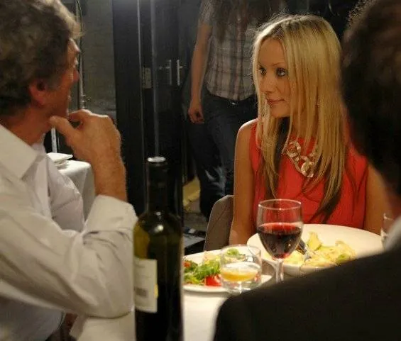 Разоблачение (2010) через торрент бесплатно Разоблачение (2010) фильм через торрент бесплатно