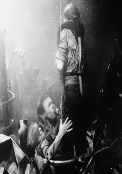 Акулы и мелкие рыбёшки (1957) через торрент скачать Акулы и мелкие рыбёшки (1957) фильм через торрент скачать