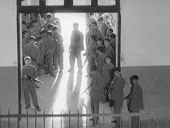 Четыре дня Неаполя (1962) в хорошем качестве через торрент Четыре дня Неаполя (1962) фильм в хорошем качестве через торрент