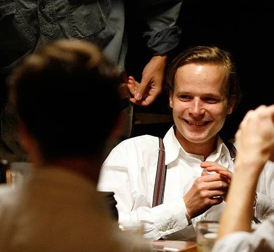 Три сезона в аду (2009) через торрент скачать Три сезона в аду (2009) фильм через торрент скачать