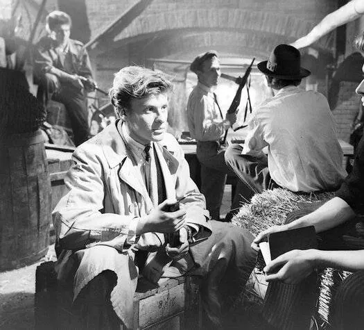 Покушение (1958) через торрент скачать Покушение (1958) фильм через торрент скачать