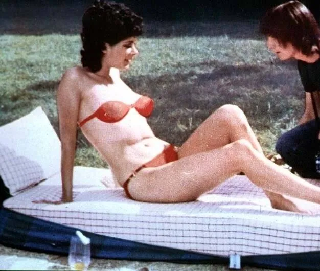 Скандал в провинции (1975) через торрент скачать Скандал в провинции (1975) фильм через торрент скачать