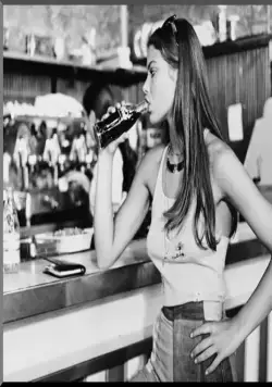 Девушка и синьор (1974) через торрент скачать Девушка и синьор (1974) фильм через торрент скачать