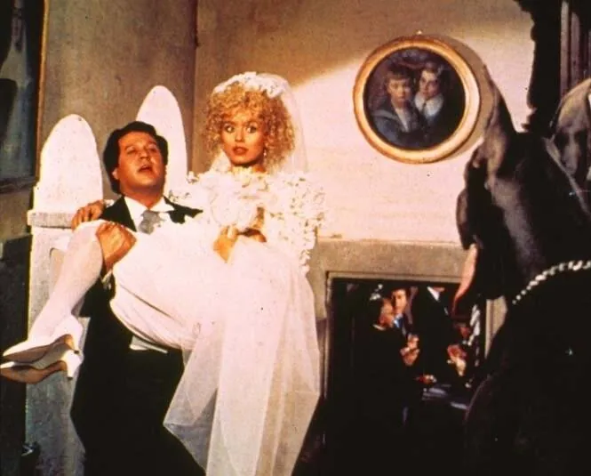 Заколдованный дом (1982) через торрент скачать Заколдованный дом (1982) фильм через торрент скачать