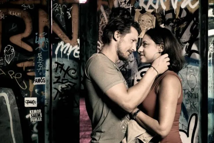 Всего лишь женщина (2019) через торрент скачать Всего лишь женщина (2019) фильм через торрент скачать