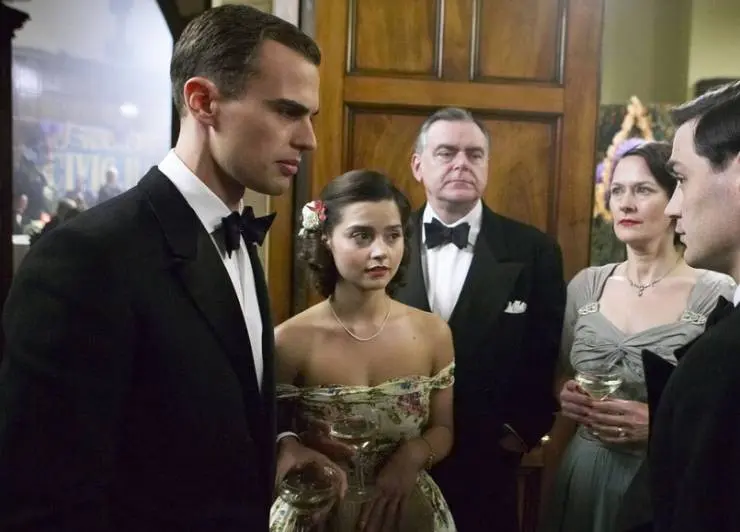 Комната наверху (2012) через торрент скачать Комната наверху (2012) сериал через торрент скачать