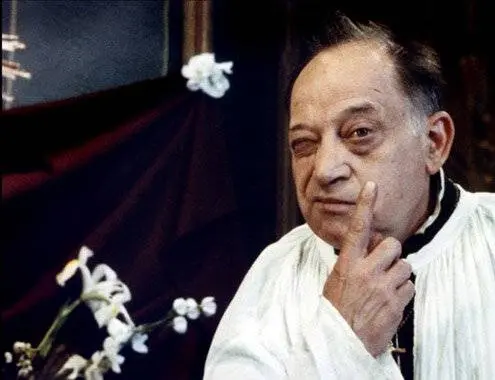 Кюре и нудисты (1982) через торрент бесплатно Кюре и нудисты (1982) фильм через торрент бесплатно