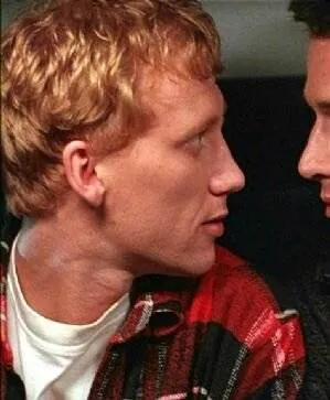 Спальни и прихожие (1998) через торрент бесплатно Спальни и прихожие (1998) фильм через торрент бесплатно