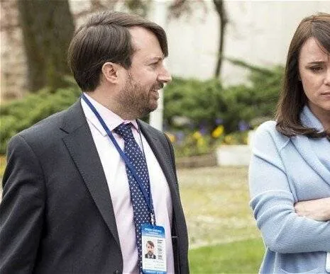 Послы (2013) через торрент скачать Послы (2013) сериал через торрент скачать