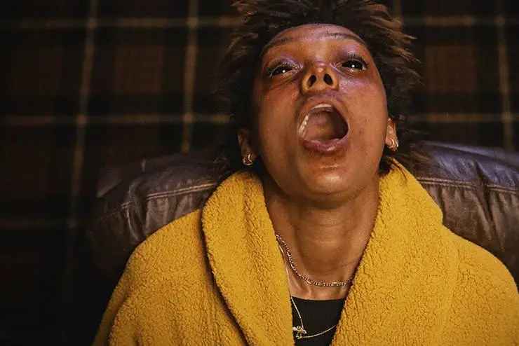 Два, три, демон, приди! (2022) через торрент скачать Два, три, демон, приди! (2022) фильм через торрент скачать