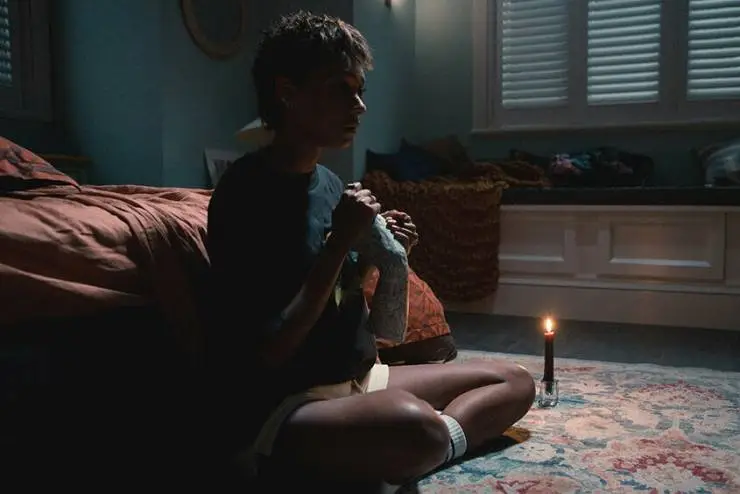 Два, три, демон, приди! (2022) в хорошем качестве через торрент Два, три, демон, приди! (2022) фильм в хорошем качестве через торрент