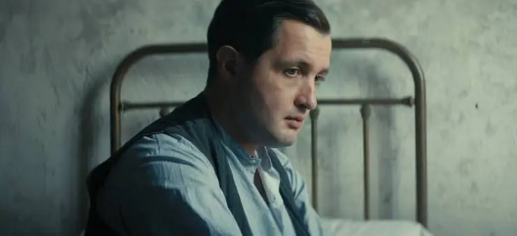 Влюблён без памяти (2022) через торрент скачать Влюблён без памяти (2022) фильм через торрент скачать