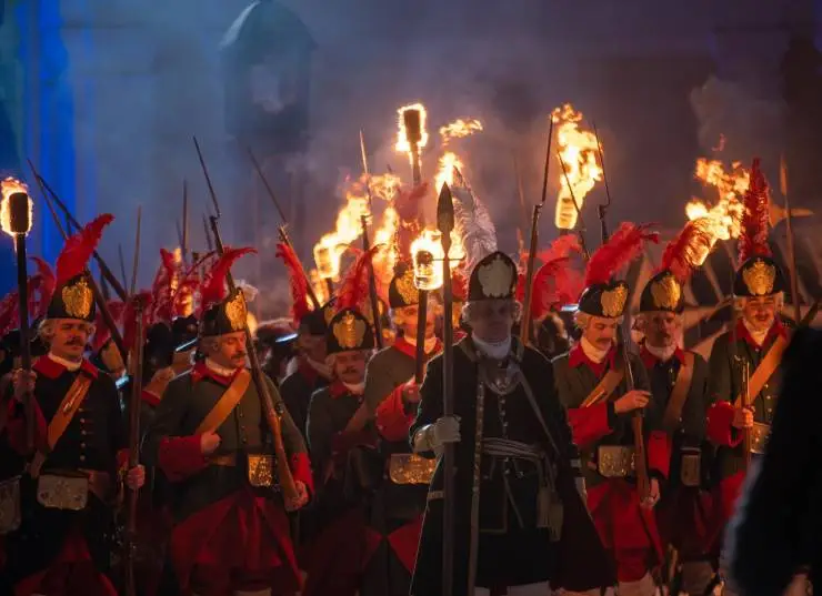 Императрицы (2023) через торрент бесплатно Императрицы (2023) фильм через торрент бесплатно