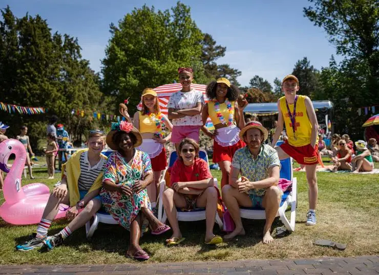 Мини-диско. Танцуют все! (2022) в хорошем качестве через торрент Мини-диско. Танцуют все! (2022) фильм в хорошем качестве через торрент