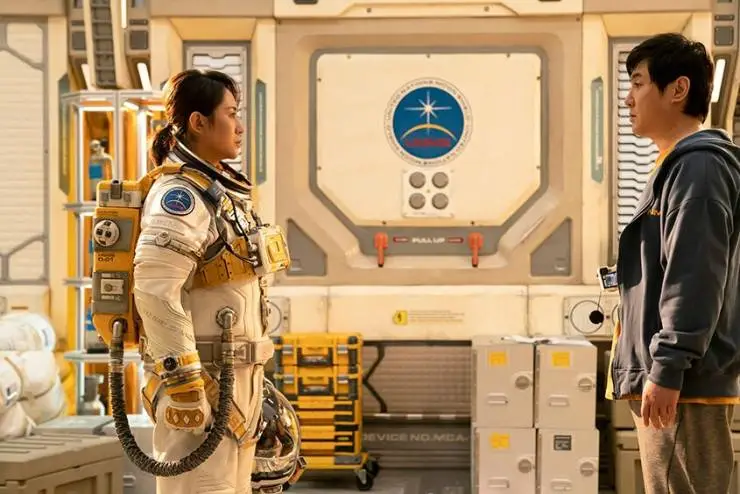 Лунный человек (2022) через торрент бесплатно Лунный человек (2022) фильм через торрент бесплатно