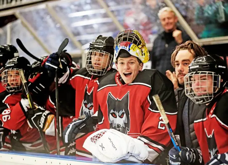 Хоккей — навсегда! (2020) в хорошем качестве через торрент Хоккей — навсегда! (2020) фильм в хорошем качестве через торрент