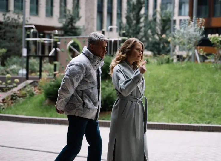 Квартирка (2023) через торрент бесплатно Квартирка (2023) сериал через торрент бесплатно