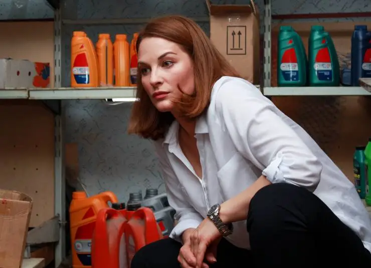 Под напряжением (2017) через торрент бесплатно Под напряжением (2017) сериал через торрент бесплатно