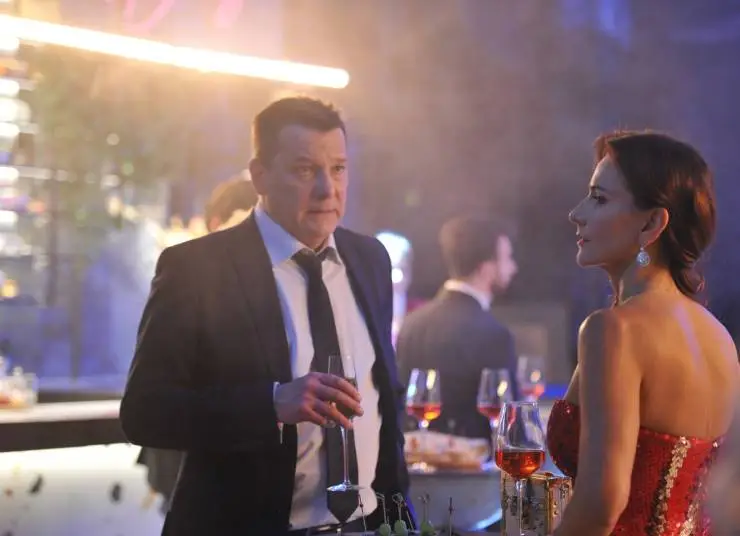 С небес на землю (2021) через торрент скачать С небес на землю (2021) сериал через торрент скачать