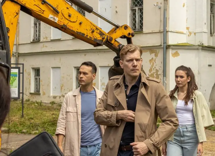 Звоните в полицию! (2022) через торрент бесплатно Звоните в полицию! (2022) сериал через торрент бесплатно