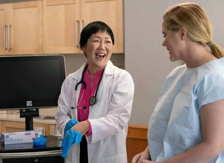 Жизнь и Бет (2022) через торрент бесплатно Жизнь и Бет (2022) сериал через торрент бесплатно