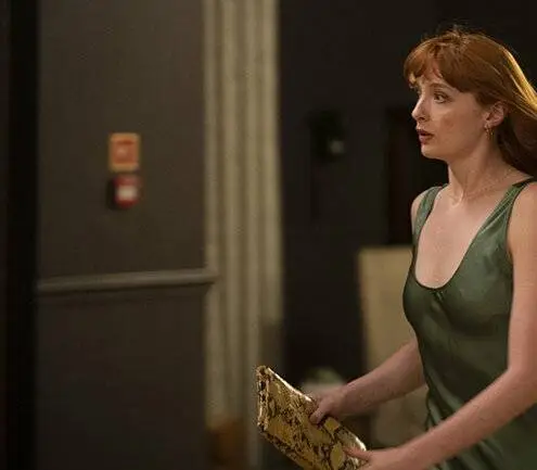 Хлоя (2022) через торрент бесплатно Хлоя (2022) сериал через торрент бесплатно