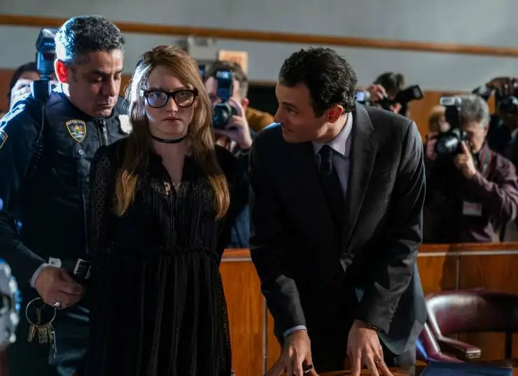 Изобретая Анну (2022) через торрент скачать Изобретая Анну (2022) сериал через торрент скачать