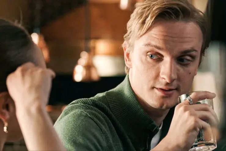 Любовь и другие иллюзии (2021) через торрент бесплатно Любовь и другие иллюзии (2021) сериал через торрент бесплатно