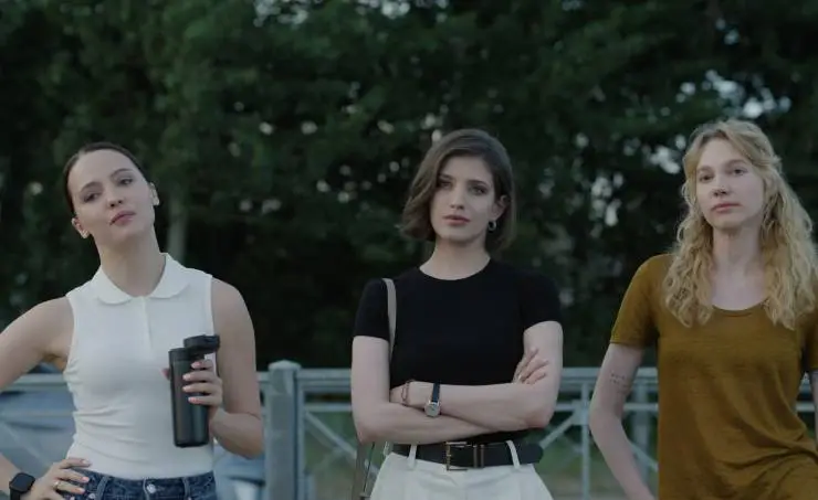 Первый класс (2024) через торрент скачать Первый класс (2024) сериал через торрент скачать