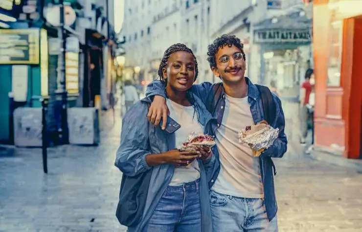 Смешно (2022) через торрент скачать Смешно (2022) сериал через торрент скачать