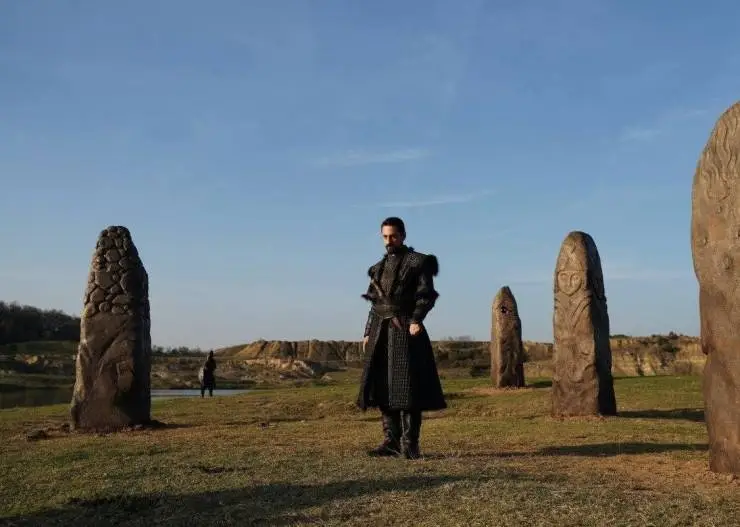 Легенда (2021) через торрент скачать Легенда (2021) сериал через торрент скачать