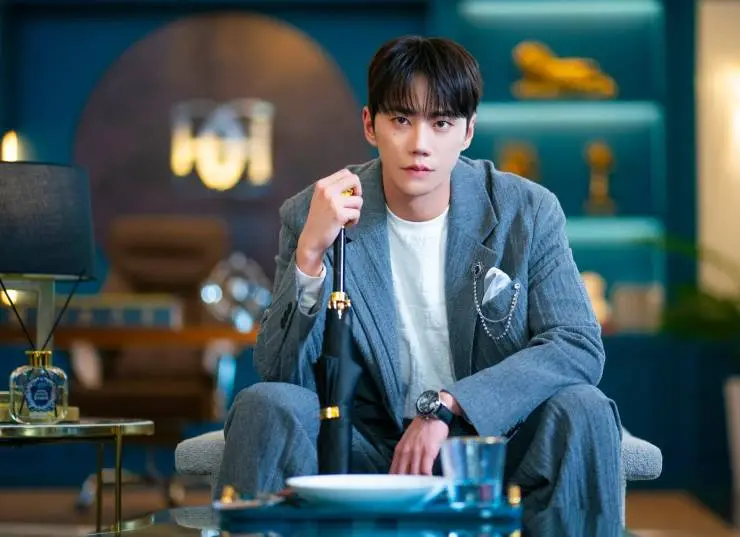 Я открыто мечтаю о Золушке (2024) через торрент бесплатно Я открыто мечтаю о Золушке (2024) сериал через торрент бесплатно