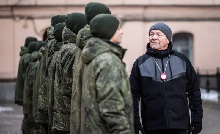 Отставник. Защита Дедова (2023) через торрент бесплатно Отставник. Защита Дедова (2023) сериал через торрент бесплатно