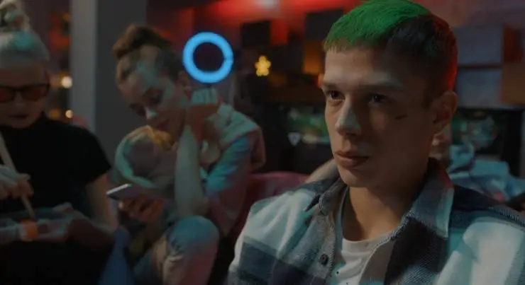 Бесит (2020) в хорошем качестве через торрент Бесит (2020) сериал в хорошем качестве через торрент