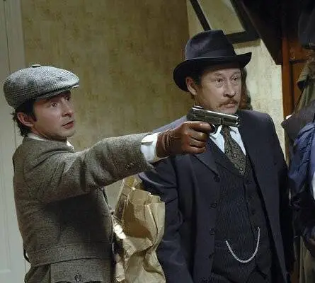 Секретная служба Его Величества (2006) через торрент бесплатно Секретная служба Его Величества (2006) сериал через торрент бесплатно