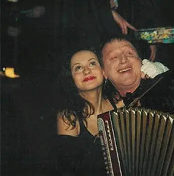 Светские хроники (2002) в хорошем качестве через торрент Светские хроники (2002) сериал в хорошем качестве через торрент