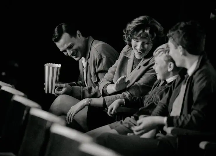 Белфаст (2021) через торрент скачать Белфаст (2021) фильм через торрент скачать