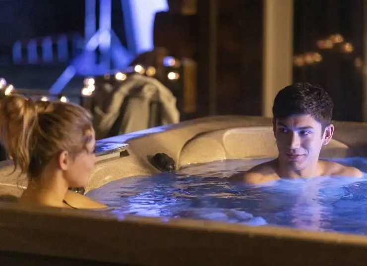 Другая Зои (2023) через торрент скачать Другая Зои (2023) фильм через торрент скачать