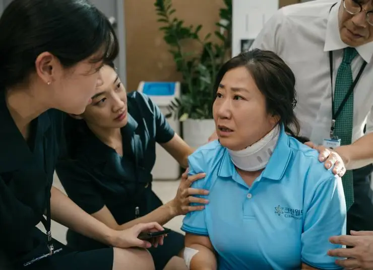 Телефонные мошенники (2024) через торрент скачать Телефонные мошенники (2024) фильм через торрент скачать