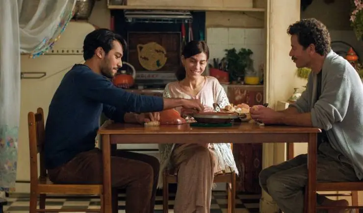 Голубой кафтан (2022) в хорошем качестве через торрент Голубой кафтан (2022) фильм в хорошем качестве через торрент