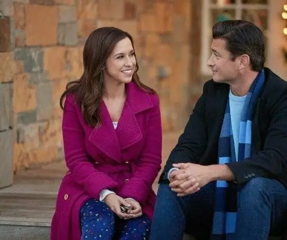 Устроим Рождество (2022) через торрент скачать Устроим Рождество (2022) фильм через торрент скачать