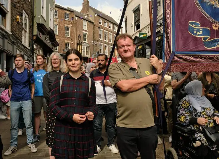 Старый дуб (2023) через торрент бесплатно Старый дуб (2023) фильм через торрент бесплатно